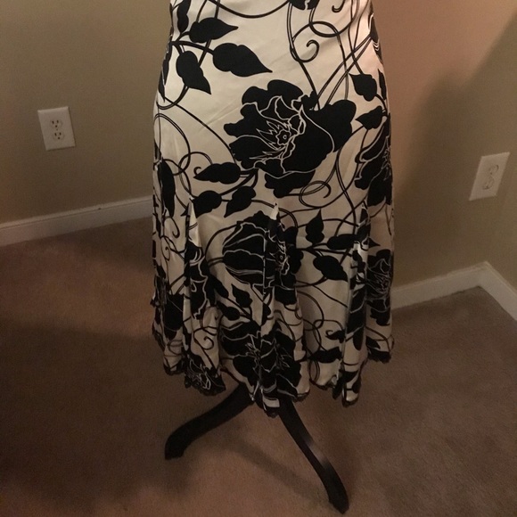 Floral Skirt - Picture 3 of 3
